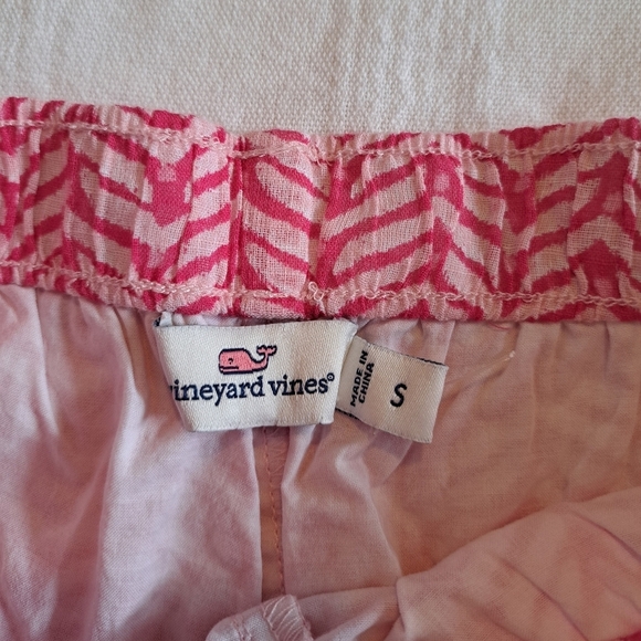 Vineyard Vines girls size Small whale tail pull on shorts EUC - Picture 4 of 5